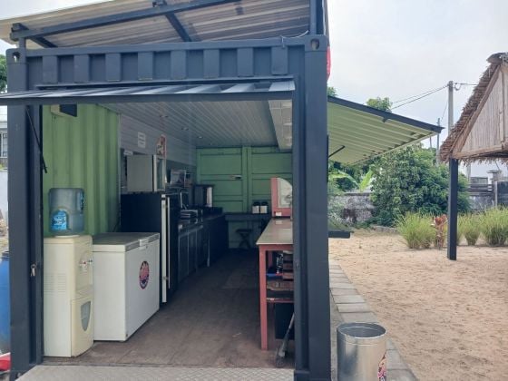 VEND CONTENAIRE EQUIPER