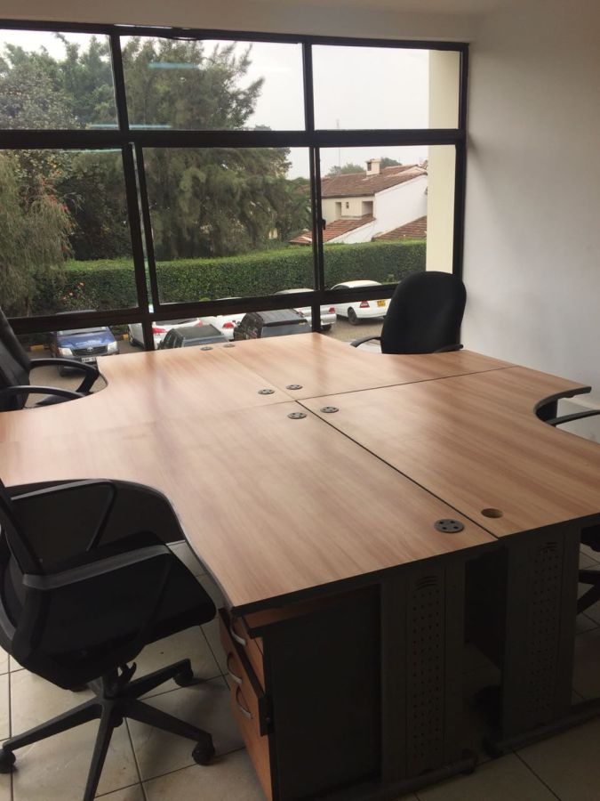 Workstations/office desk, professional effects in Kenya in Nairobi
