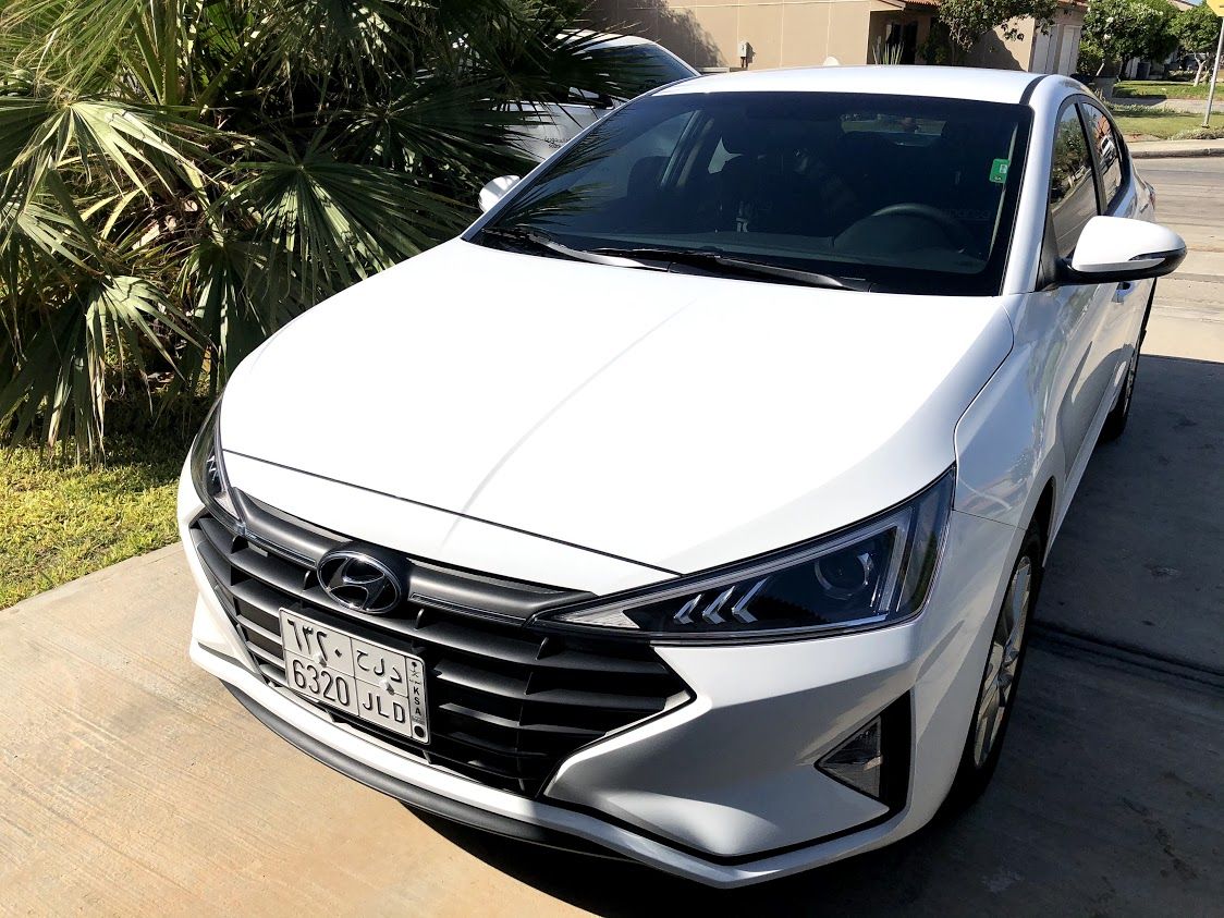 Hyundai elantra 2.0i 2020 white (expat owner), cars for ...