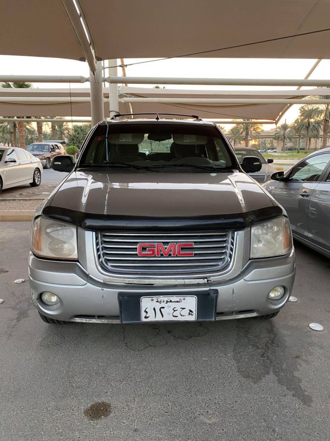 Sar 13000/gmc envoy, 2006, automatic/ 200,000km sale, cars for sale in