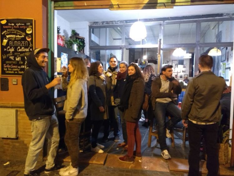 Expat.com&#39;s event at the Almazen Café in Sevilla