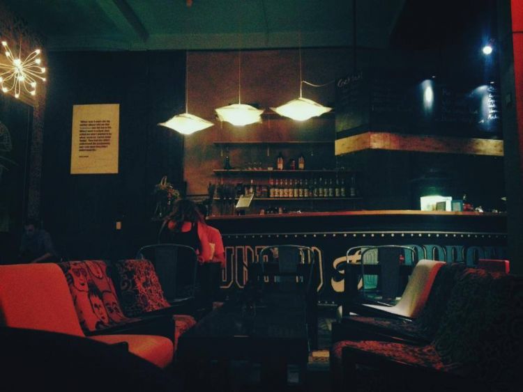 Saigon&#39;s Hidden Cafe and Bar