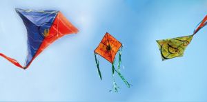 Anna Onesti - Paper Clouds / Paper Kites