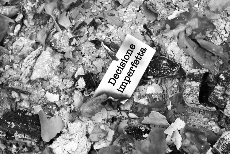 Decisione imperfetta - Performance di Barbara Lalle 