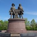 Monument dédié aux fondateurs de la ville (Tatischev et de G