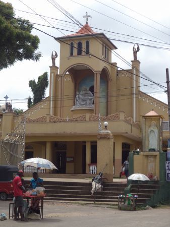 A local Catholic Church in the suburbs of Colombo.