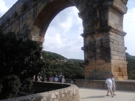 Pont-aqueduc romain.