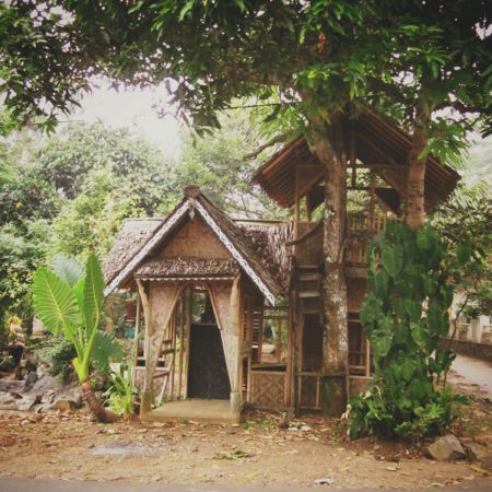 Rumah Bambu