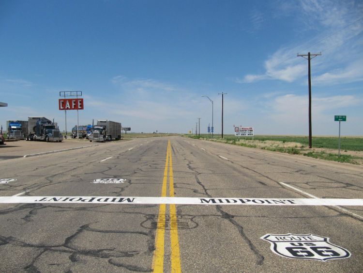 Mid-Point - Route 66