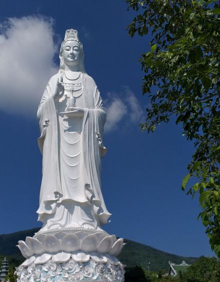 Lady Buddha Pavilion 