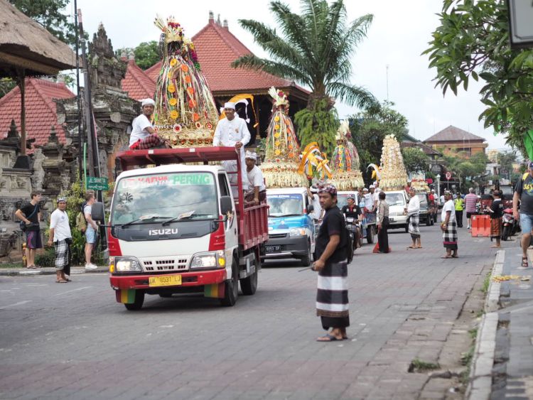 Balinese ceremony 