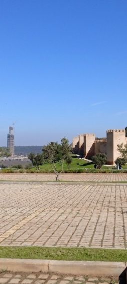 Nouveau construction...a Rabat ...Tour Mohammed VI 