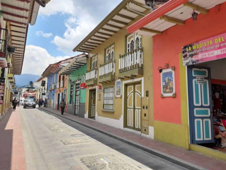 Calle Lourdes 