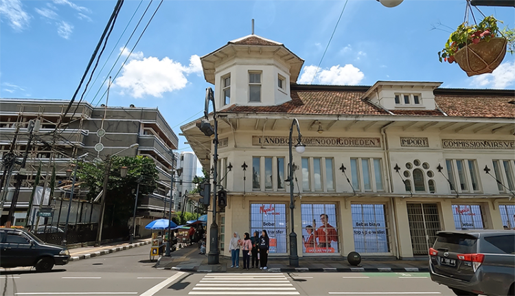 Old Dutch buildings on Jl Asia Afrika in Bandung