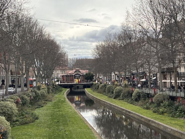 La Bassa canal, downtown Perpignan