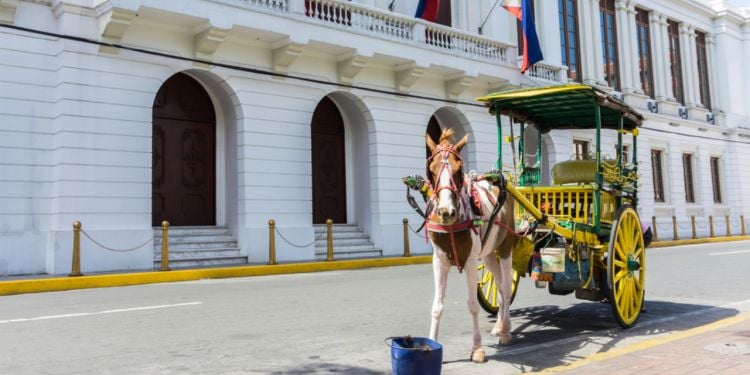 horse carriage in Manila