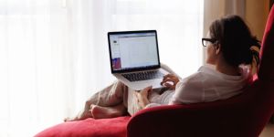 Internet en los Emiratos Árabes Unidos