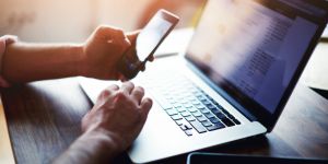 Téléphone, internet et courrier en Écosse