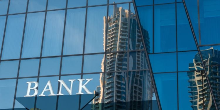 Ouvrir un compte en banque et gérer son argent en Islande