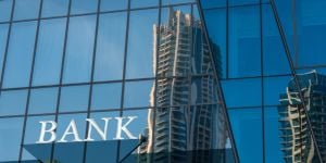 Ouvrir un compte en banque et gérer son argent en Islande