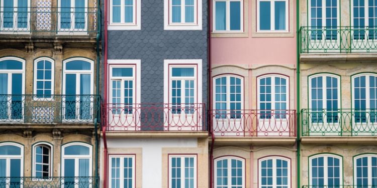 Buying property in Porto
