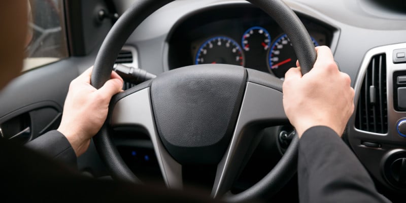 Obtaining Driving License in Oman : Tips and Suggestions