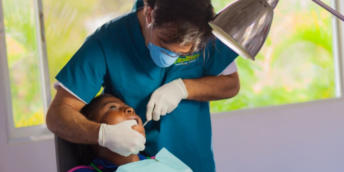 Dentist in DR