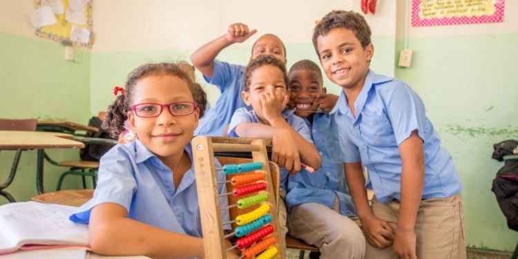 Schoolchildren in the DR