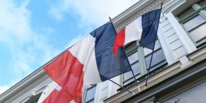 Les services consulaires pour les expatriés français