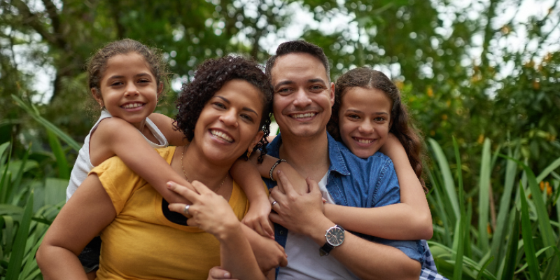 smiling expat family in Costa Rica