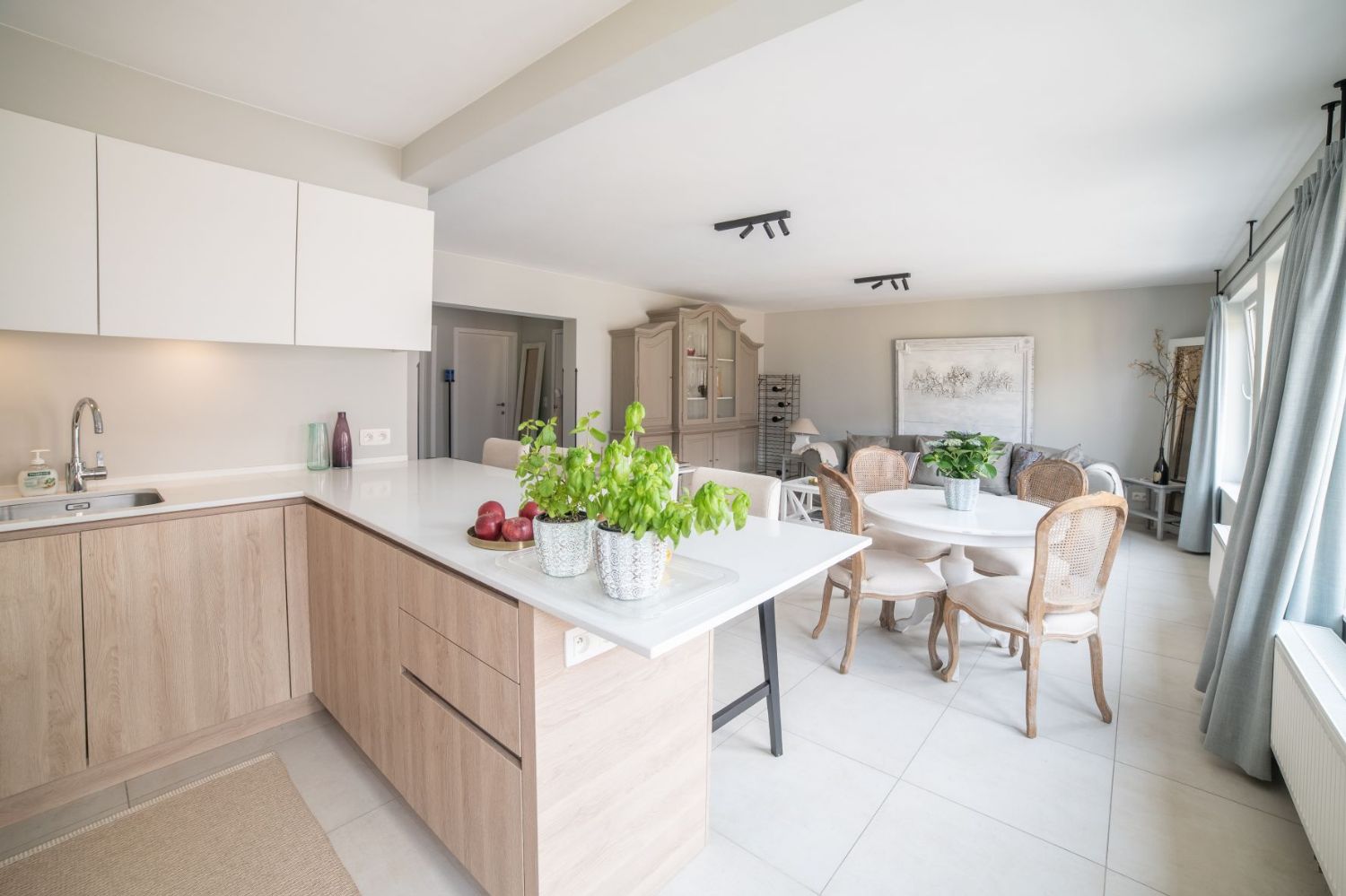 Expat flat