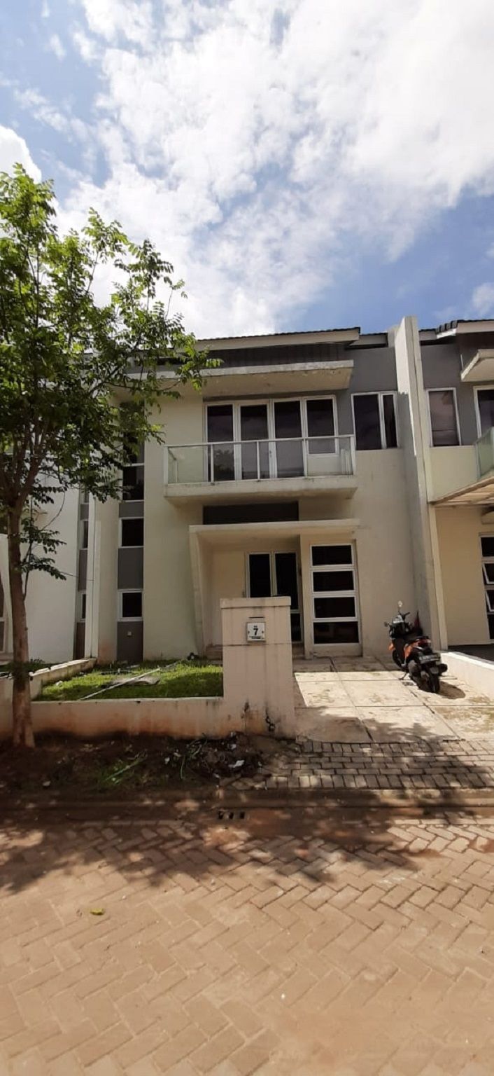 Laverde Serpong BSD Tangerang - House 2 floors 3 Bedrooms 3 Bathrooms