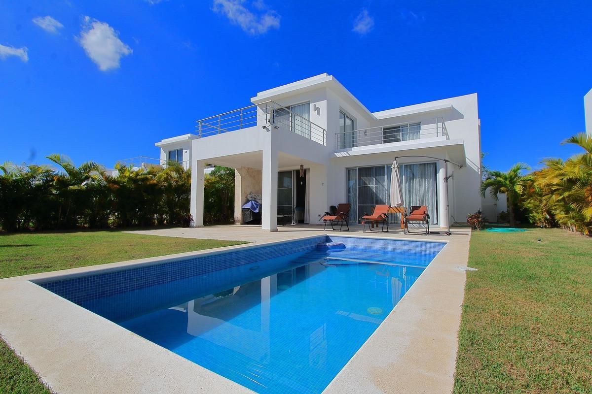 Casa caminando a la playa, Casa en venta República Dominicana