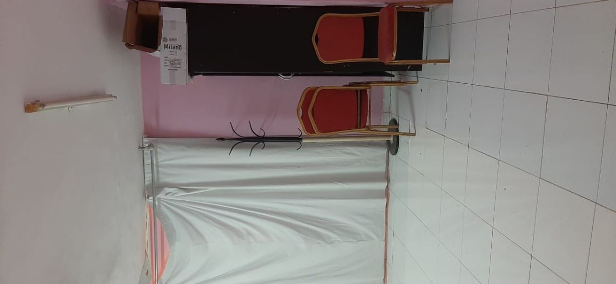 Family sharing room in villa khalidiya abudhabi, House share in Abu