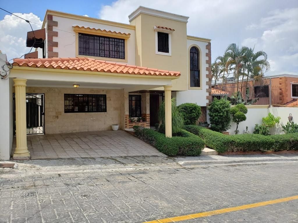 Belle et confortable maison à vendre pour vous et votre famille, Santo