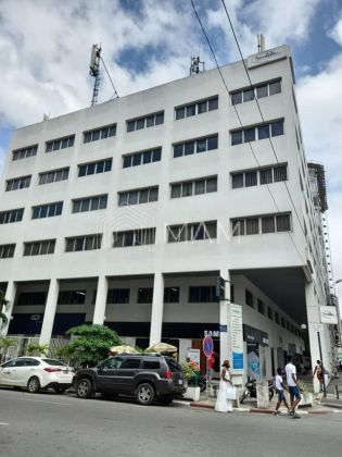 Bureaux à louer Abidjan Plateau dès 56m²