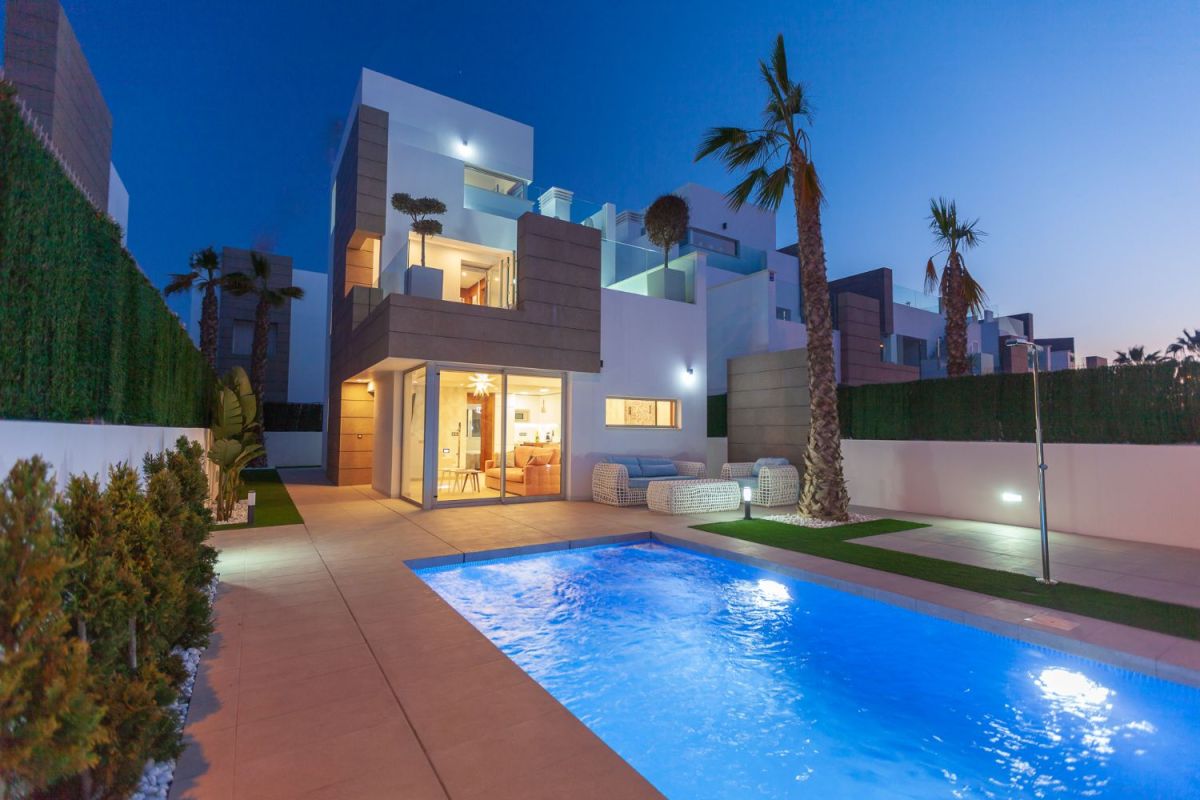 New independent villas. el raso guardamar del segura (alicante) costa