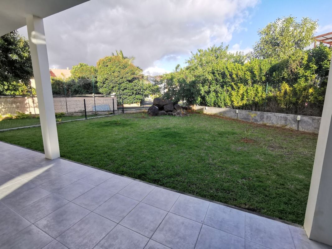 Modern house in secured community in ebene, House for rent Ebene