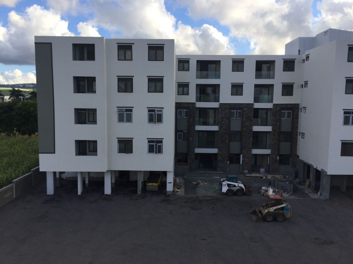 Flats 2 bed rooms fully furnished at halparkview complex for rent in