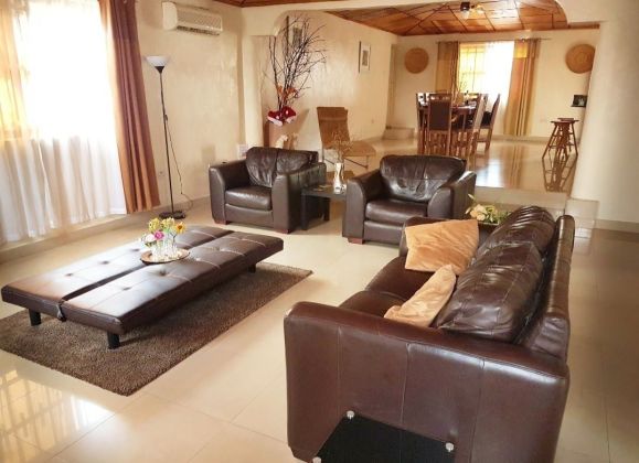 Portersville House with breathtaking view. Wifi, Hotwater, AC