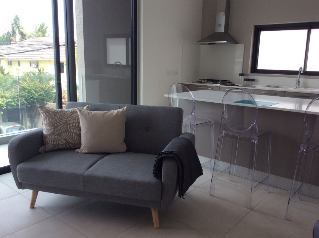 “excellent investment house and two apartments”, House for sale Blue