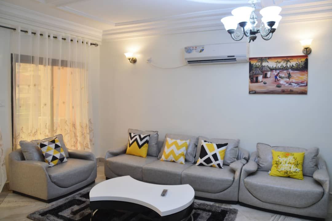 Two bedrooms apartment with nice view bonamoussadi douala , Flat for