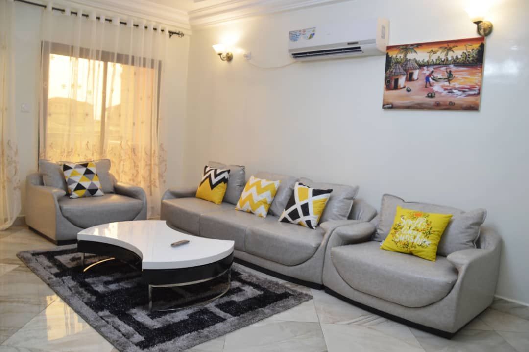 Two bedrooms apartment with nice view bonamoussadi douala , Flat for