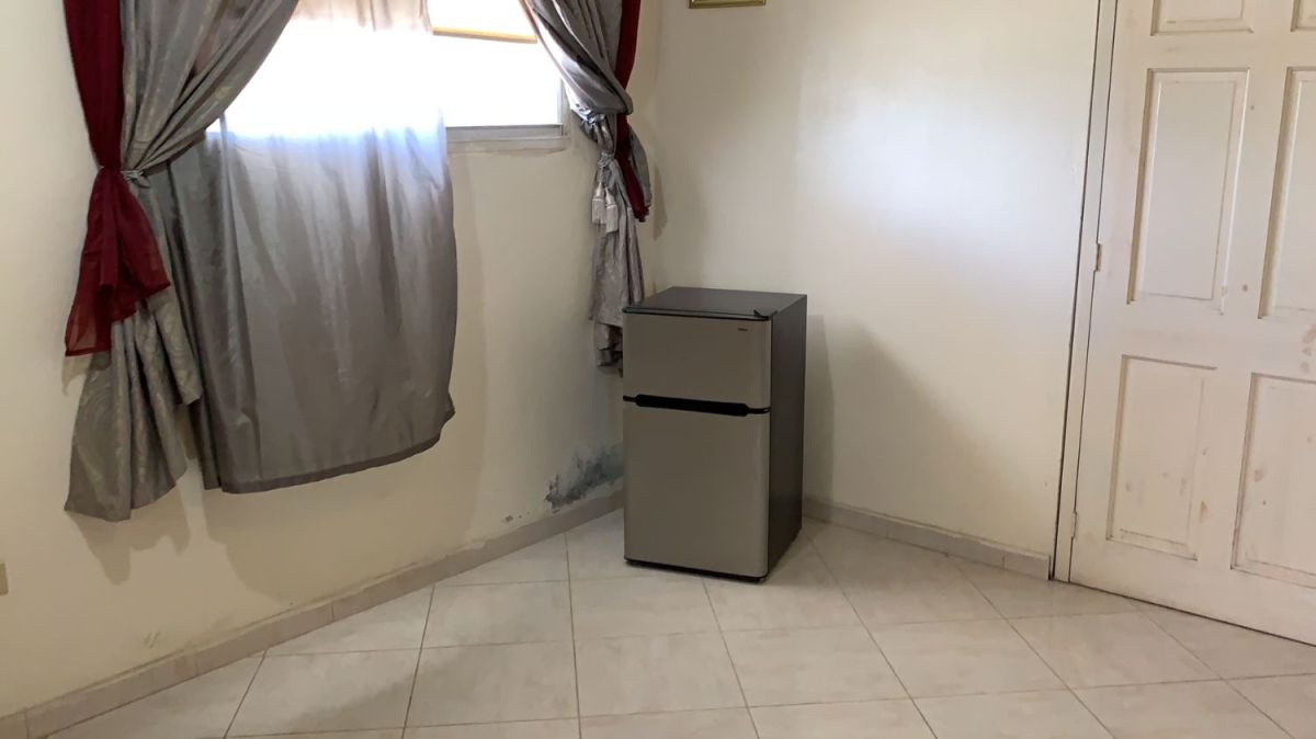 Belle demeure de 3 étages à vendre / louer santo, haïti, Maison à