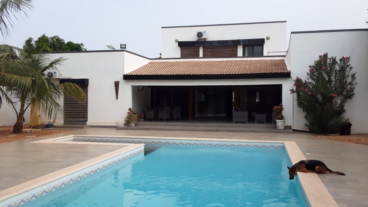 Beautiful 4 bedroom villa vm330, House for sale Ngaparou, thiès