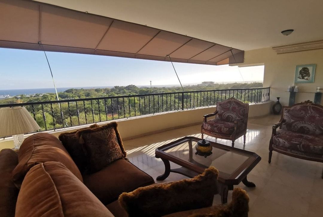 Penthouse with the best ocean view in avenida anacaona dominican