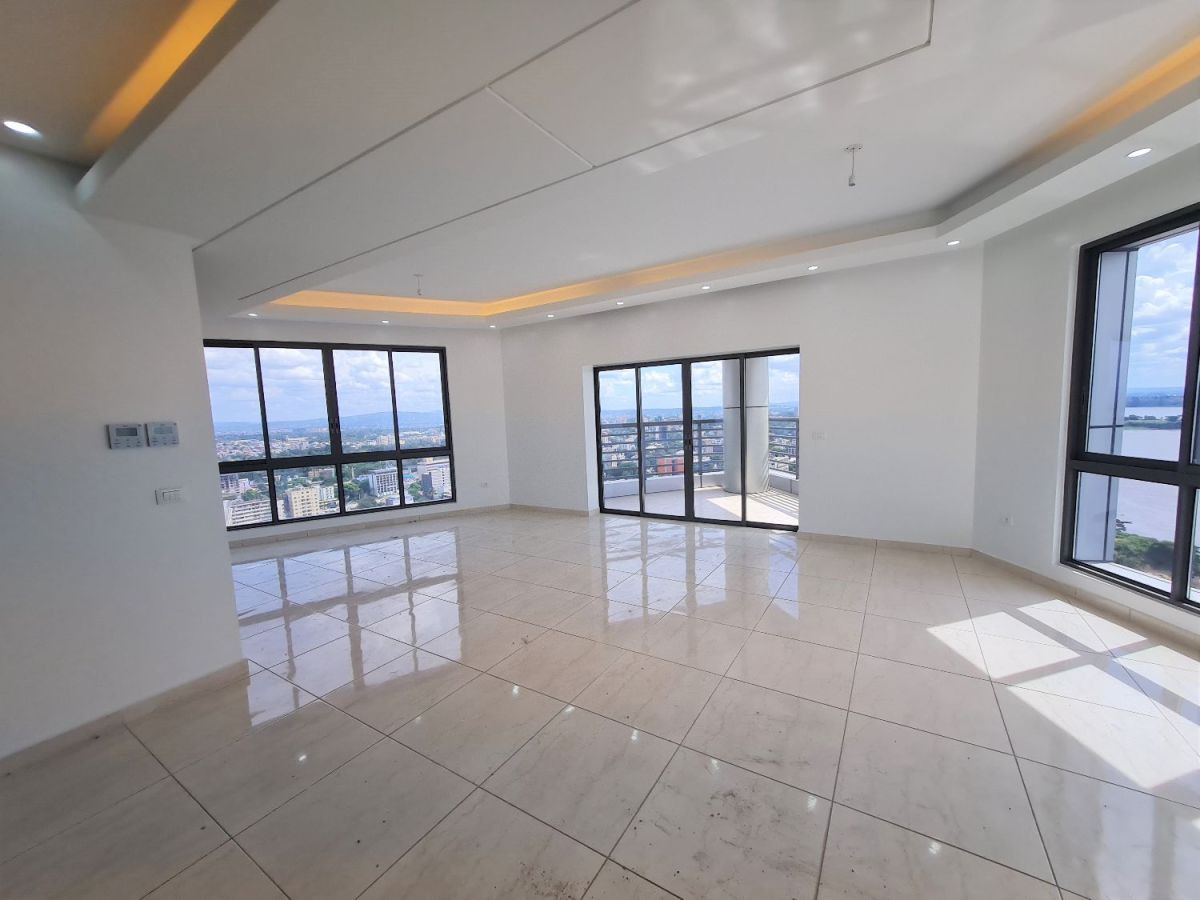 3 bedroom apartment with a direct view of the river, Flat for rent in