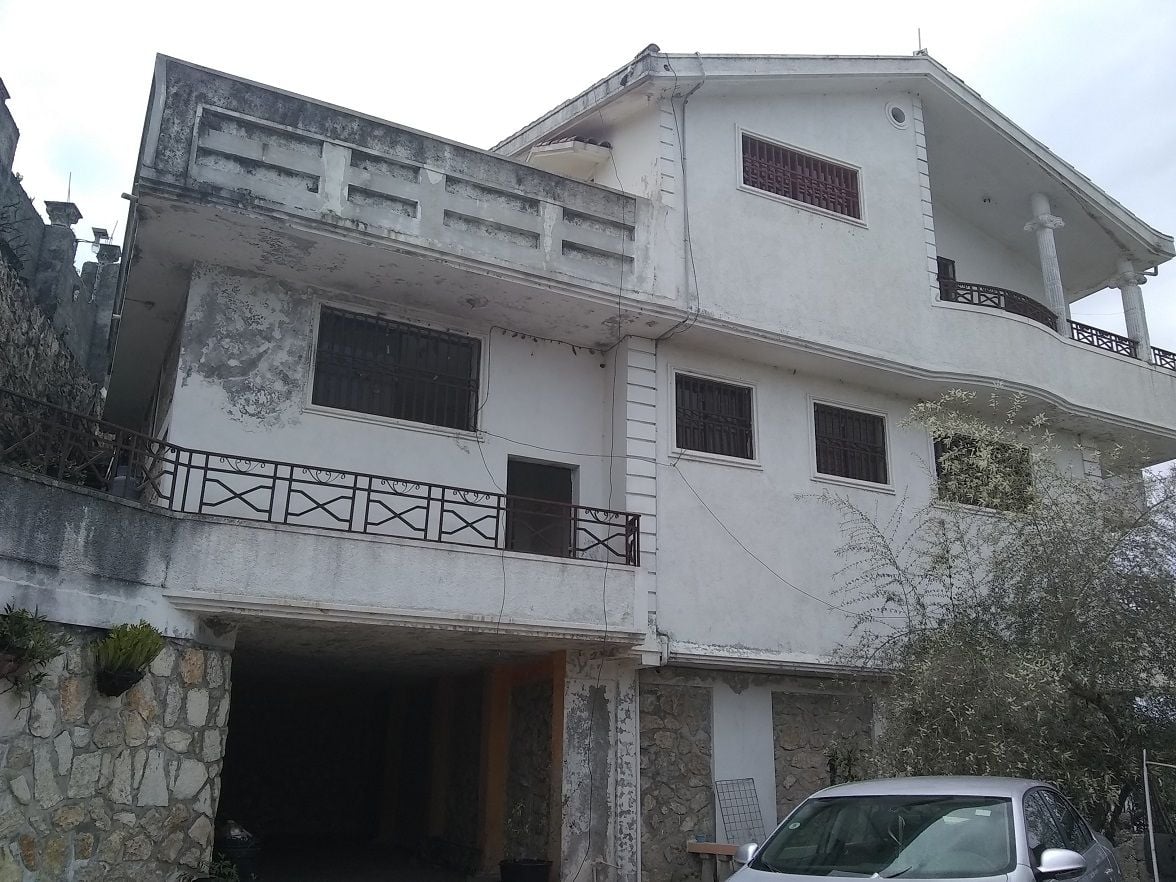 9 Dormitorios, 9 Baños, Casa Sin Amueblar En Renta En Fermathe 45, Kenscoff, Haití