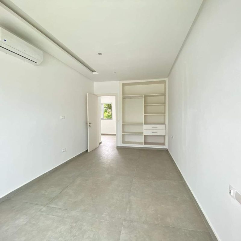 Sale of a beautiful villa f5 with a swimming pool in la rivera attoban