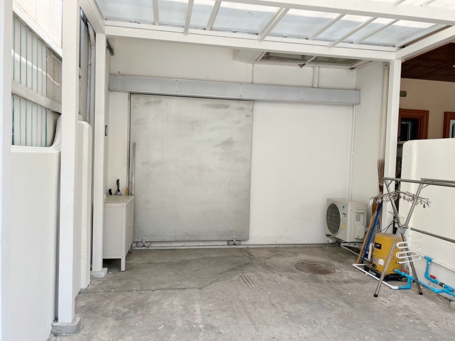 For rent, 2-storey townhome, minimal style, 3 bedrooms, 2 bathrooms, Soi Sukhumvit 64, next to BTS Punnawithi